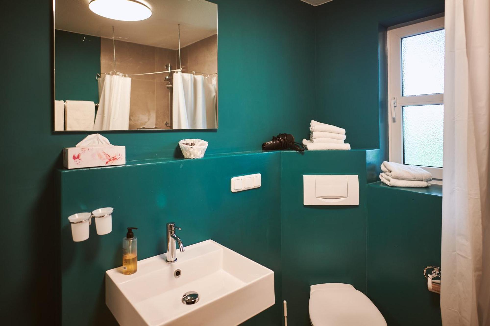 Gutshotel Baron Knyphausen Эльтвилле Экстерьер фото