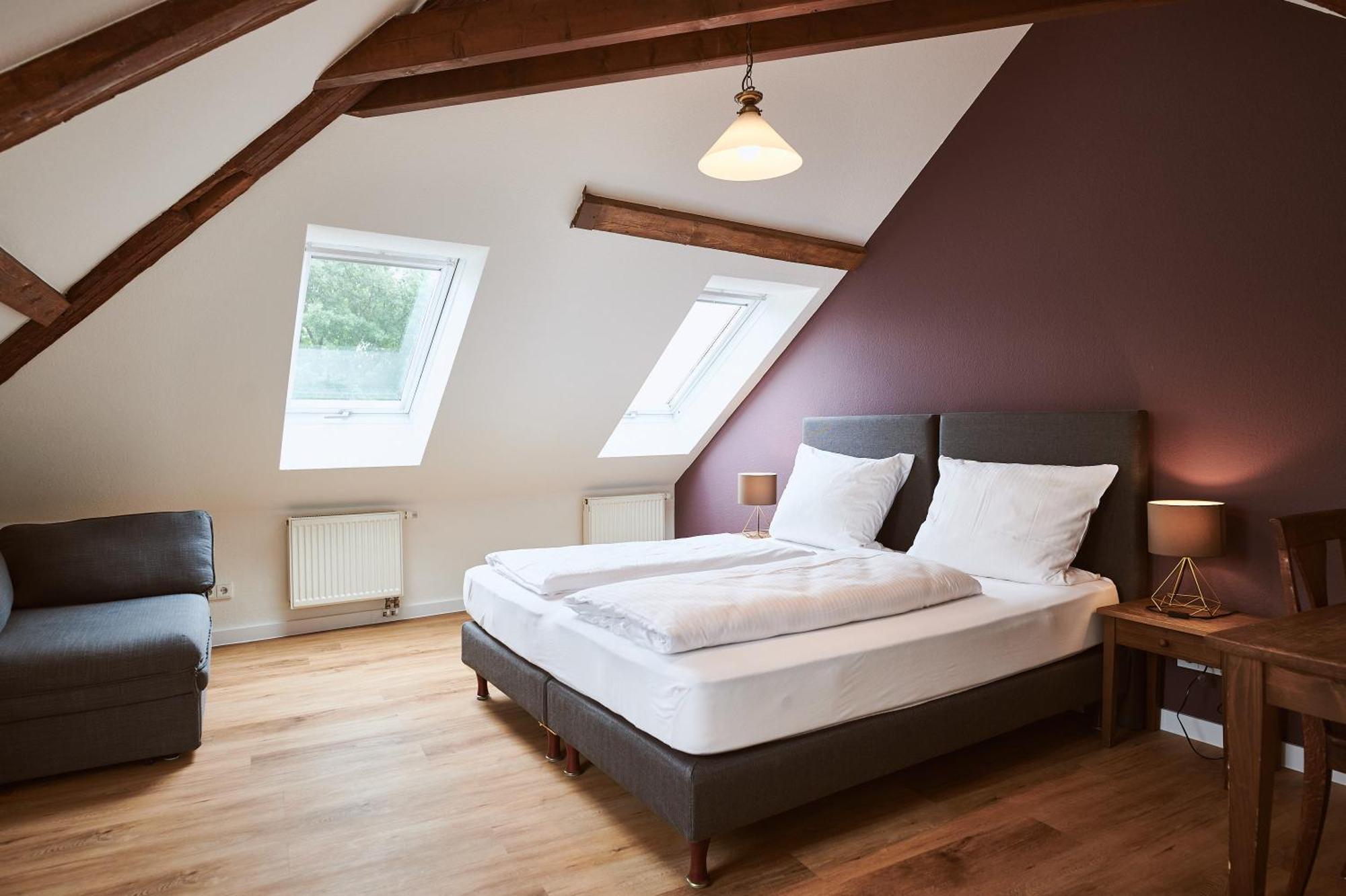 Gutshotel Baron Knyphausen Эльтвилле Экстерьер фото
